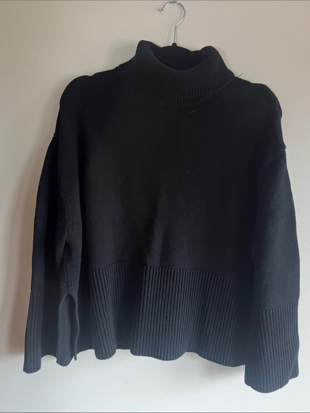 GAP Black Ribbed Turtleneck Sweater